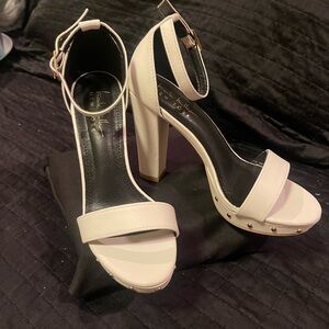 Nicole miller white studded block heel ankle strap sandals heels new sz 7 m